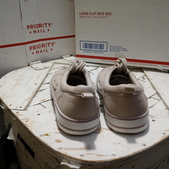 👟👟OLD NAVY CANVAS BOAT SHOES 🎁NEW!!!,SIZE 5,GIVE A FABULOUS GIFT. - Picture 10 of 12